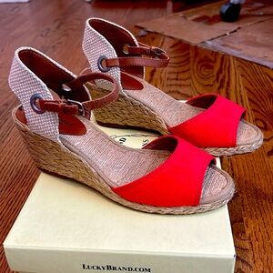 Brand new Lucky Brand wedge sandals